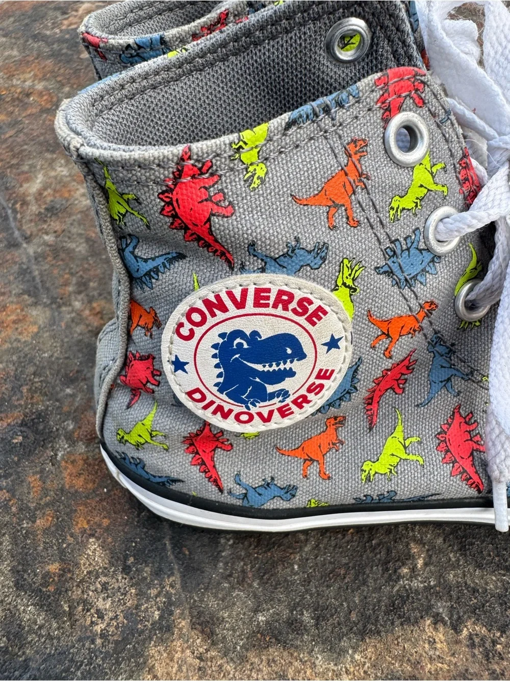 Converse Chuck Taylor Dinosaur All Star Dinoverse Hi-Top Gray Neon Kids US 2